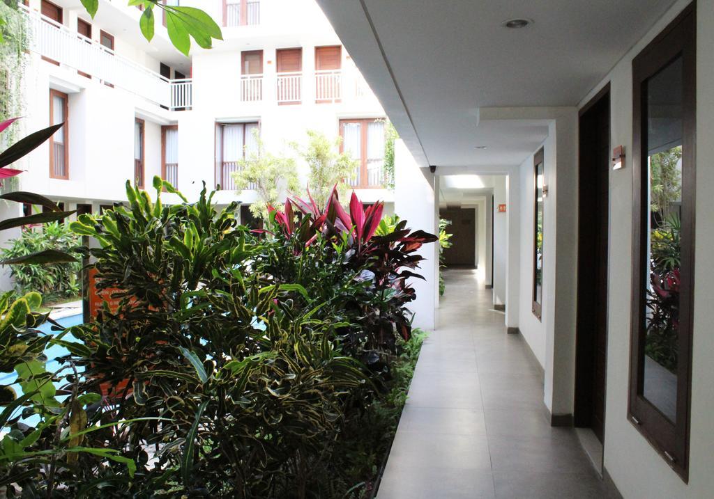 होटल के अलावा The Legian Sunset 3*
